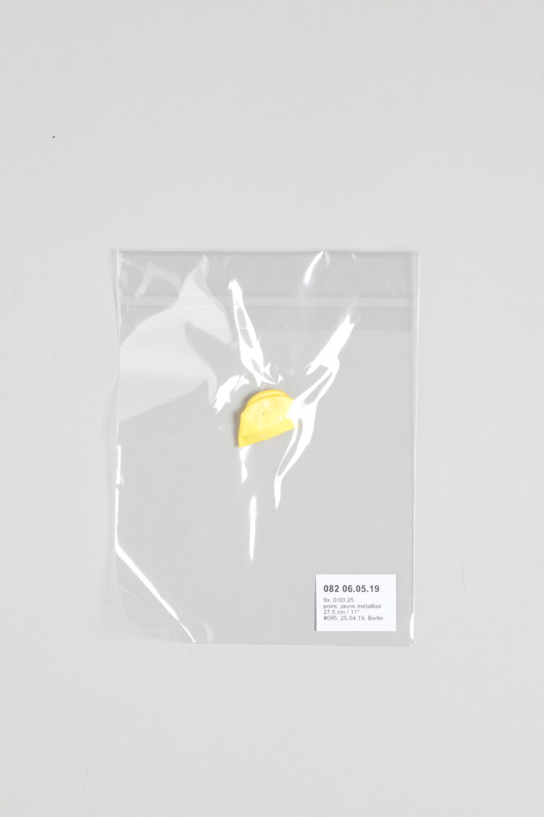 082